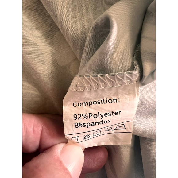 Men's Unbranded Casual Button Down Shirt XL Green White Floral Hawaiian Shirt - Picture 3 of 7